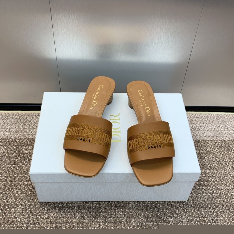 ch**an D*or slippers